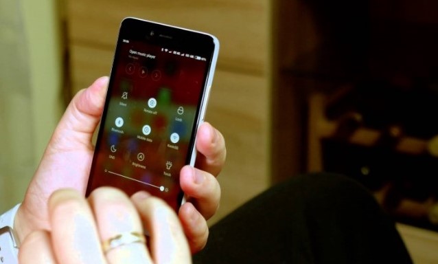 Cara Menampilkan Icon BBM di Xiaomi Agar Selalu Muncul